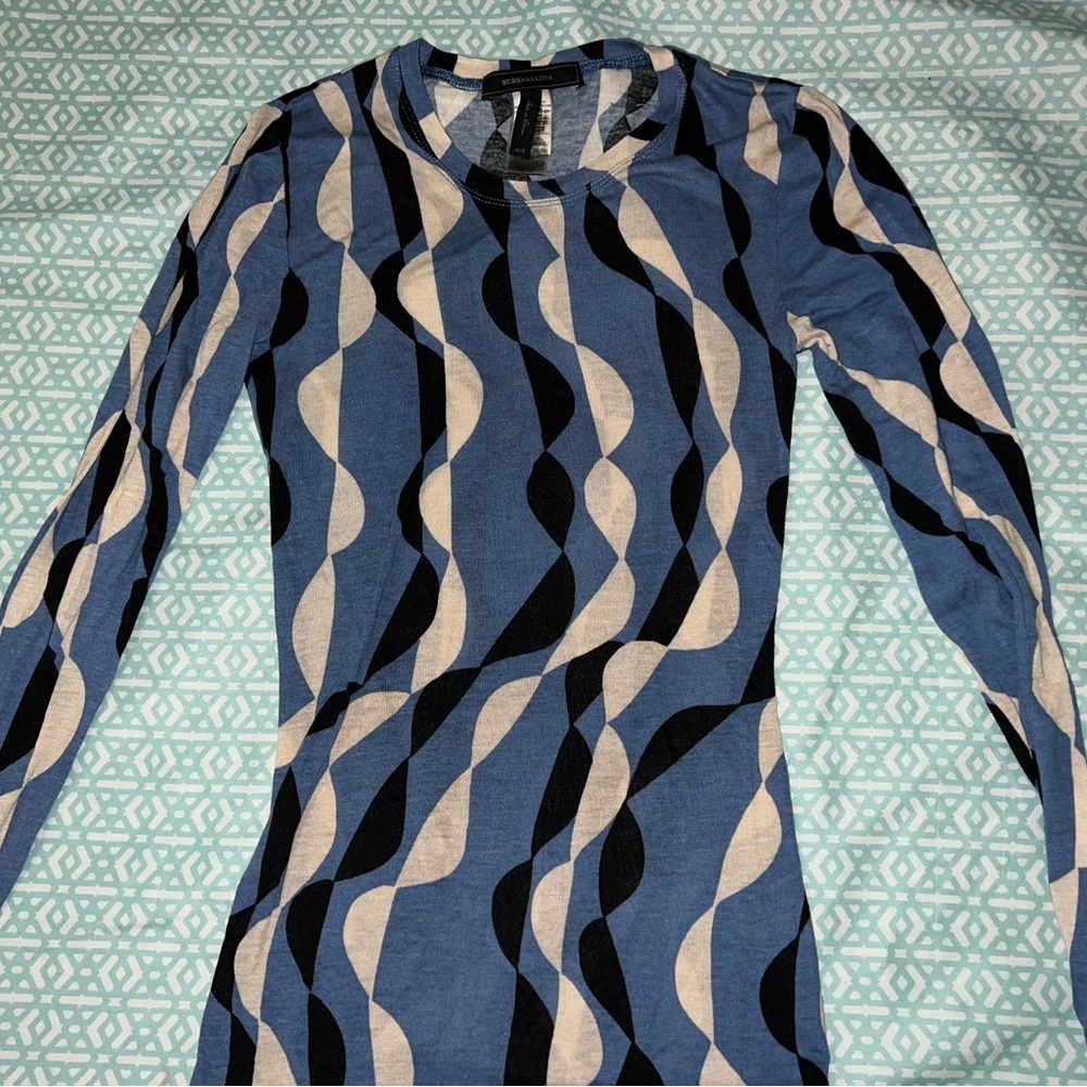 BCBGMAXAZRIA women’s fitted top long sleeve
